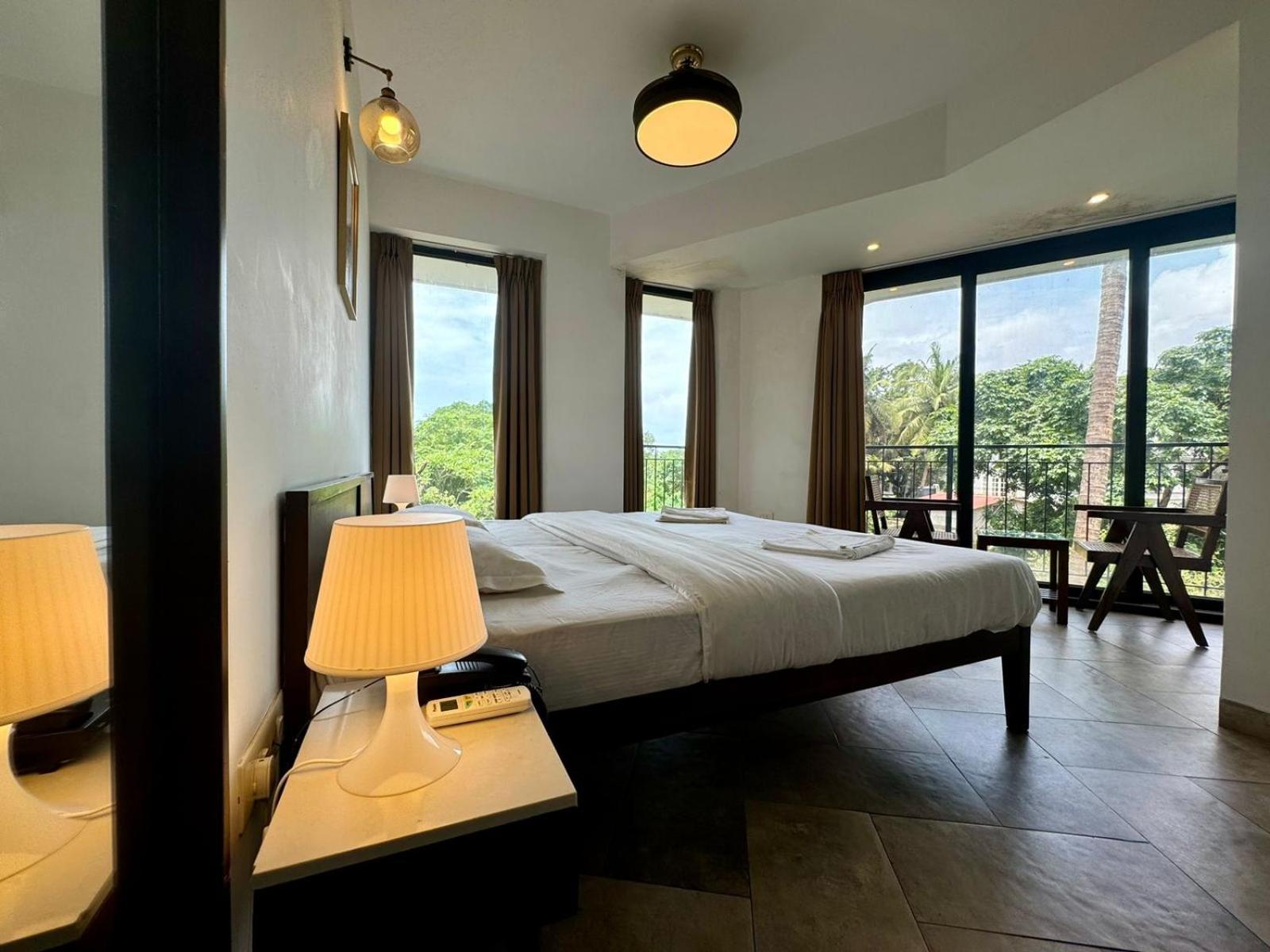 Half Hotel, Калангут Экстерьер фото